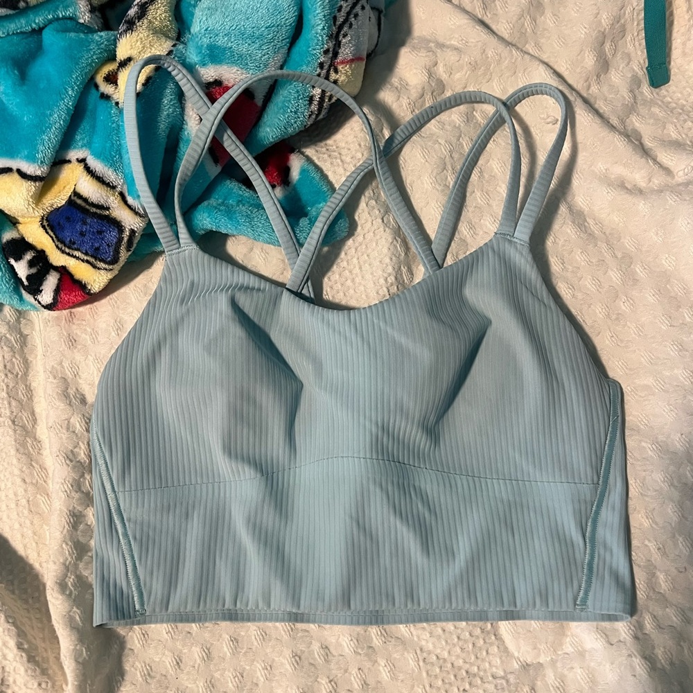 Lululemon sports bra